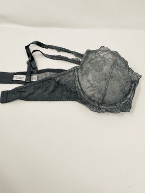 ^Victoria's Secret Soft Grey Lace & Rhinestone Detail Bra^ sz 36C